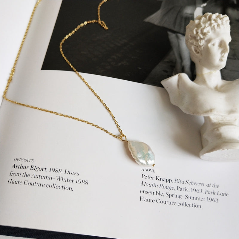 White Pearl Pendent